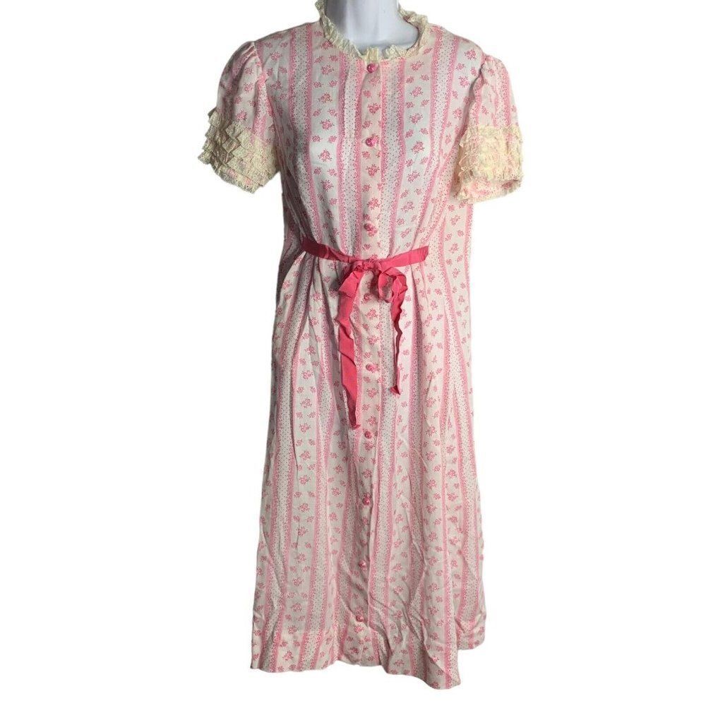 Vintage 60s Button Up Night Gown S White Pink Floral Short Sleeve Lace Pocket